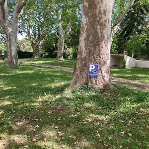 Mas Neuf De Romanin : Mas Provençal Familial Saint-Rémy-de-Provence